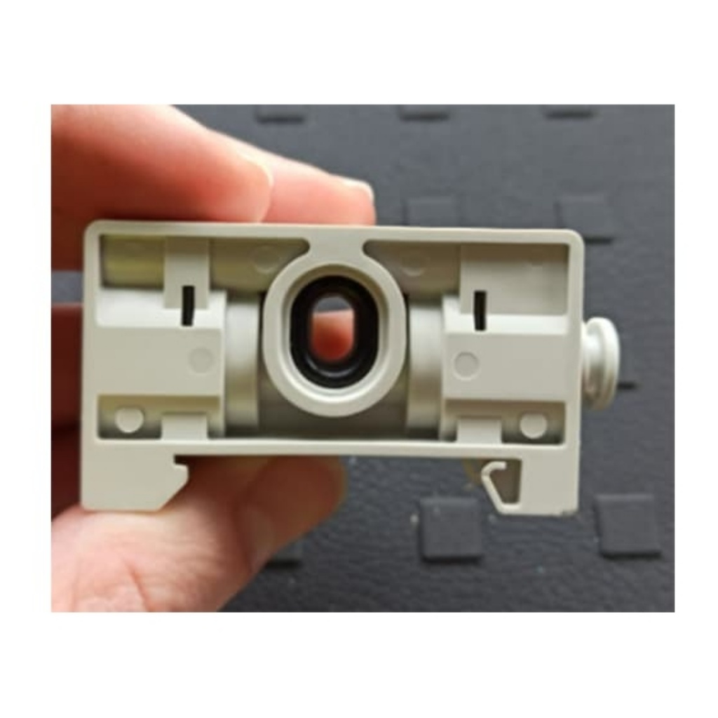 Picture of 6 mm Tubing Common Supply Block - 0.5bar to 7bar, 10bar max. input, SMC, ARM11A1-S01